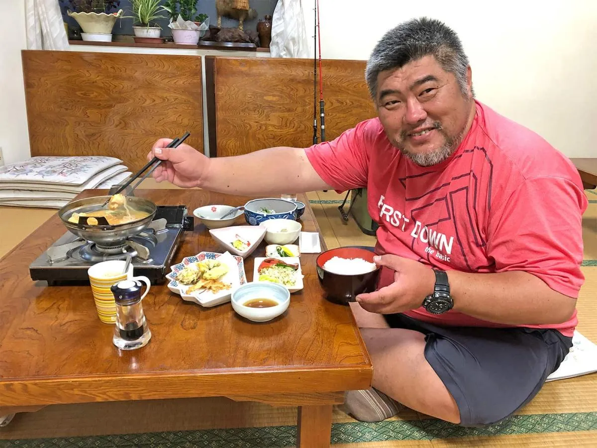 民宿おかじんは、ボートも使いやすく、心のこもった夕食はボリュームたっぷりで旨い！