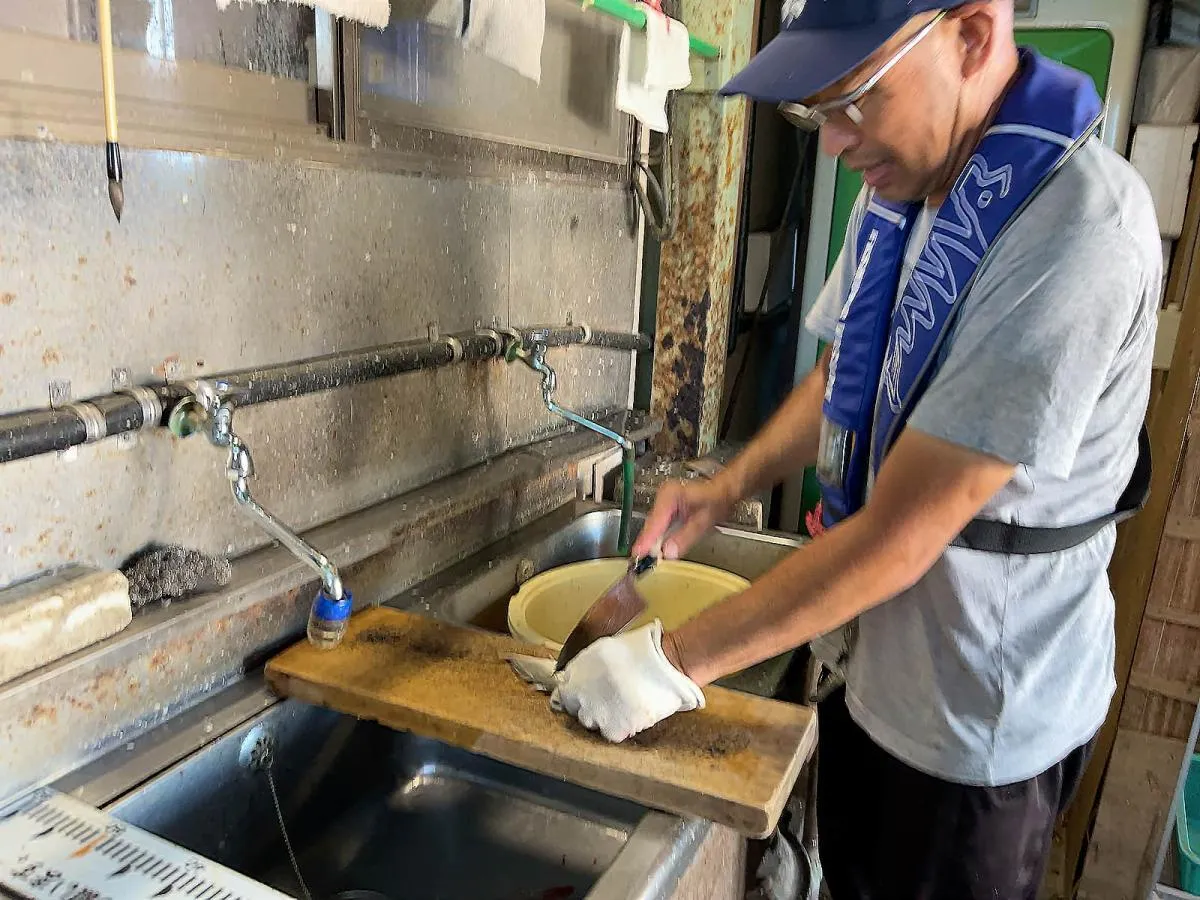 釣果は店主が活け締めと血抜きまでしてくれる　©釣りビジョン