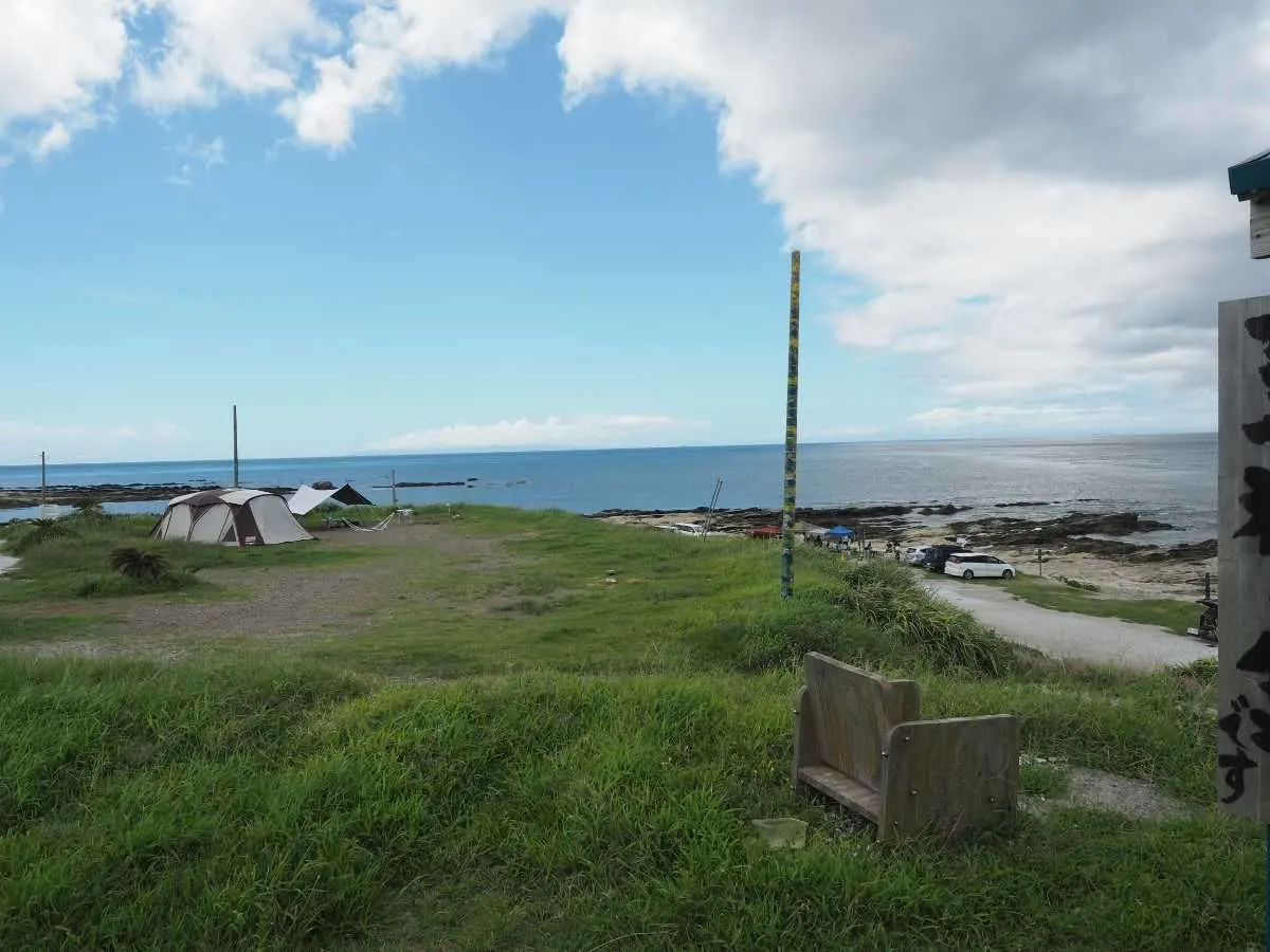 お台場海浜庭園は、釣りはもちろん、オートキャンプや貸別荘もある施設。とにかくロケーションが最高だし、釣り場のすぐそばに駐車できるのが何よりもうれしい。©釣りビジョン　写真：横沢鉄平