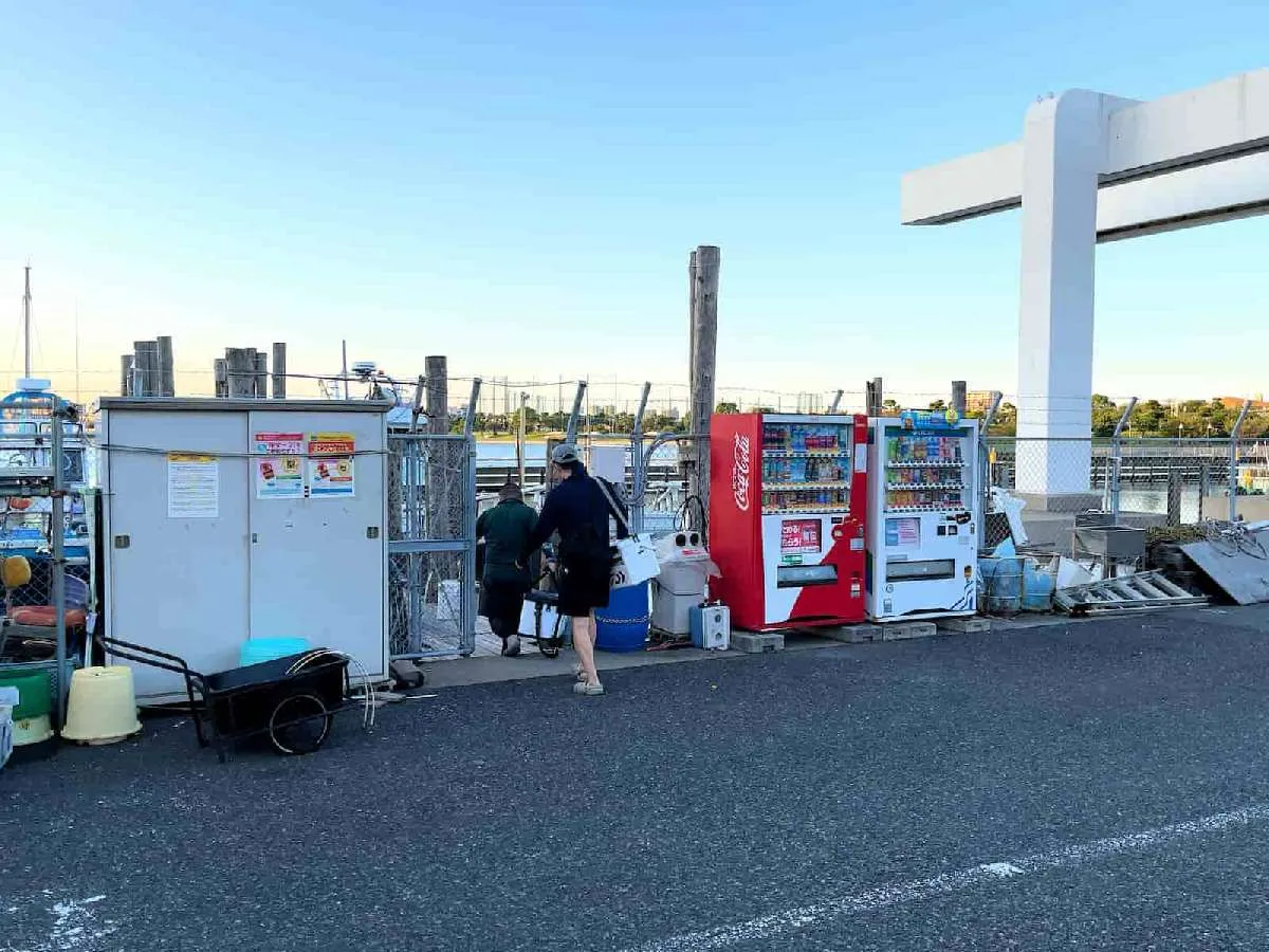 到着したら、まずは桟橋へ　©釣りビジョン