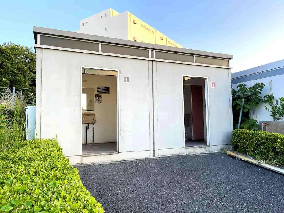 清潔なトイレがあることもお勧めポイント　©釣りビジョン