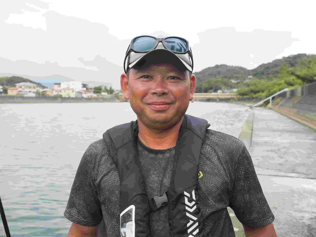 【渡邉長士プロフィール】　わたなべたけし・房総半島を拠点にして、主に岸からのソルトウォーターフィッシング全般をこなす。「アジング」の創始者にして名付け親としても知られていて、既存の釣りに左右されず、常にオリジナリティーのある釣りを開拓。その探究心はとどまることを知らない。　©釣りビジョン　写真：横沢鉄平