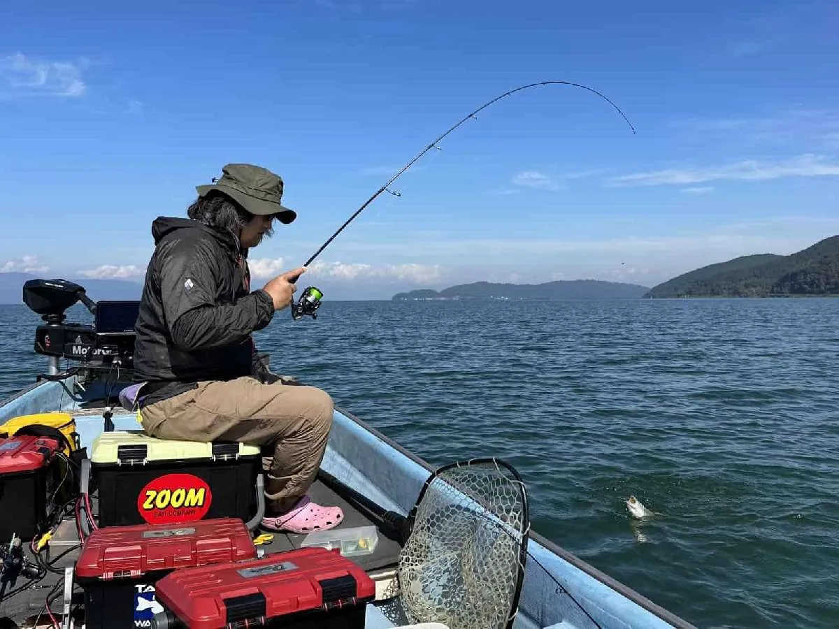 サイコロでも簡単に釣れる。　©望月俊典