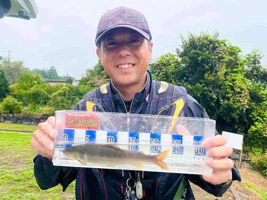 「いや～楽しかった！」皆が口を揃えて出た言葉！貸し切りでデカ鮎ハントとは何とも贅沢な時間となった。 ©釣りビジョン