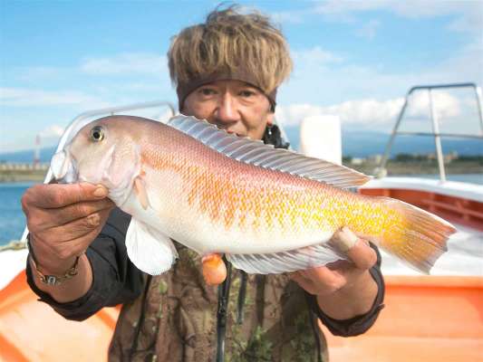 見事なシロアマダイ、おめでとうございます！ ©釣りビジョン