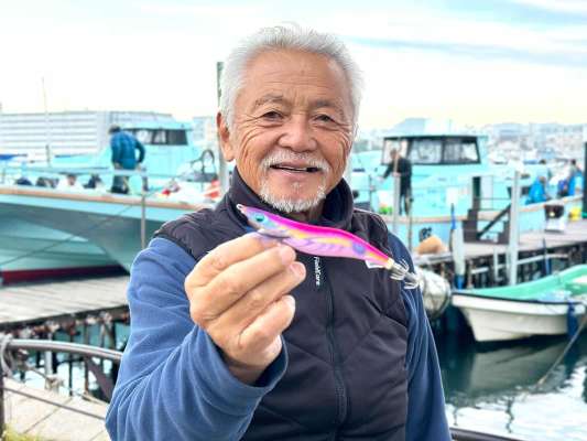 ユーモアと博識の勇治船長、開発に関わった新作エギは近日発売。 ©釣りビジョン