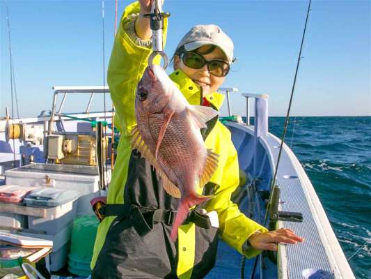 マダイの活性は更にアップ。 ©釣りビジョン