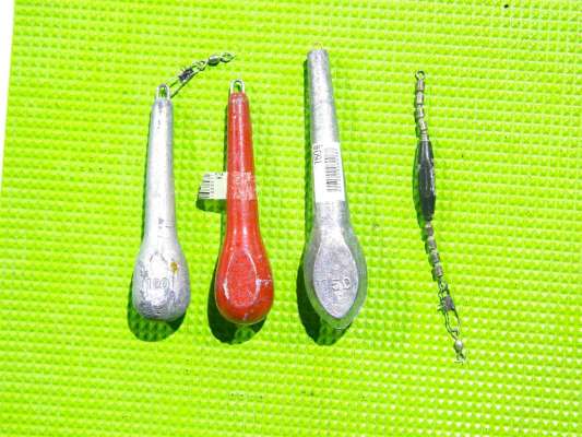 オモリは120号が主体。中オモリは10～20号を準備。 &copy;釣りビジョン