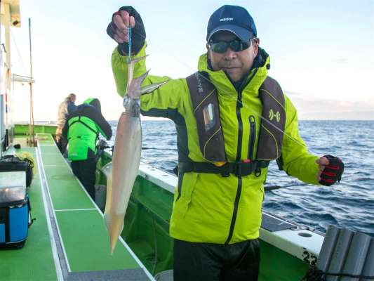 良型！ &copy;釣りビジョン