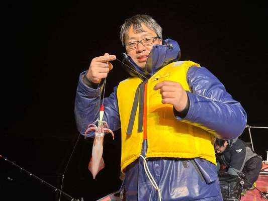 浮子スッテにも良型ヒット！ &copy;釣りビジョン