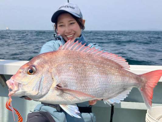 早春の東京湾でタイラバ攻略。女性キャプテン・中村彩は、どのようにして大鯛に迫っていくのか。&copy;釣りビジョン