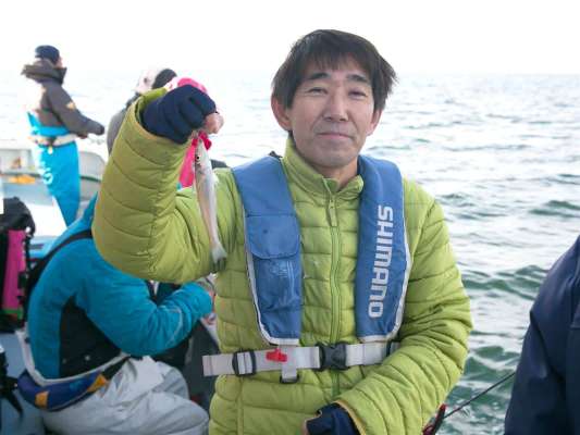 グループで楽しむ釣り人たち。 &copy;釣りビジョン