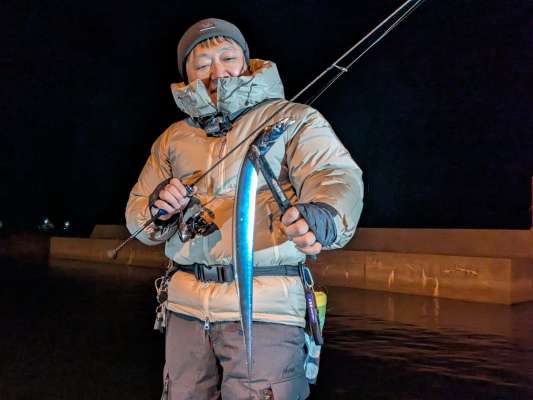 最終ポイントで来たのは、タチウオ。&copy;釣りビジョン