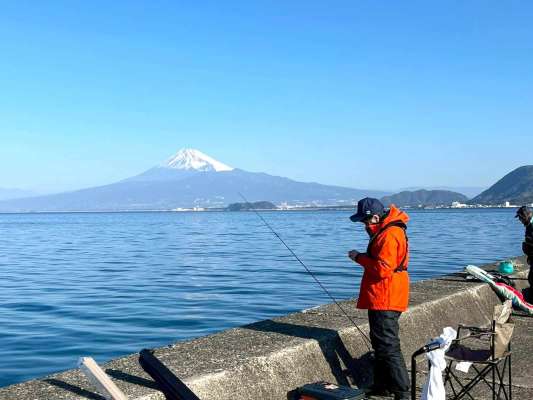 今日は久々の釣行となる友人と！先ずは小物狙いで！ &copy;釣りビジョン