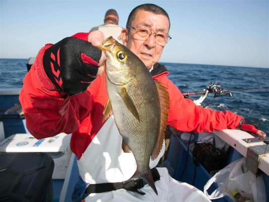 開始早々から良型が顔を出す。 &copy;釣りビジョン