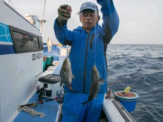 安定した釣りを見せるベテラン。 &copy;釣りビジョン