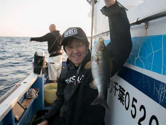 こちらも良型サイズ。 &copy;釣りビジョン