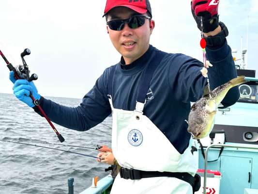 幸先良いスタート、笑みが零れる。 &copy;釣りビジョン