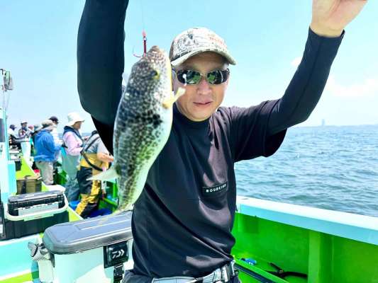 辛抱の釣りを通じて会心の1匹！ &copy;釣りビジョン