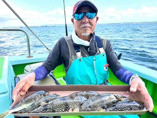 初挑戦でこの釣果、基本の釣りで大健闘！ &copy;釣りビジョン