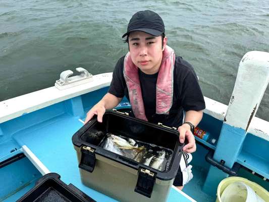 初めてのアジ釣り、地道に頑張り33匹！ &copy;釣りビジョン
