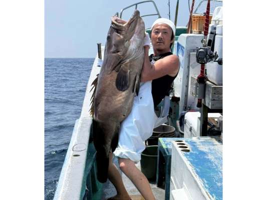 7月22日(水)32kg（船長撮影） &copy;釣りビジョン