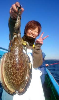 やったね、500g級にVサイン！