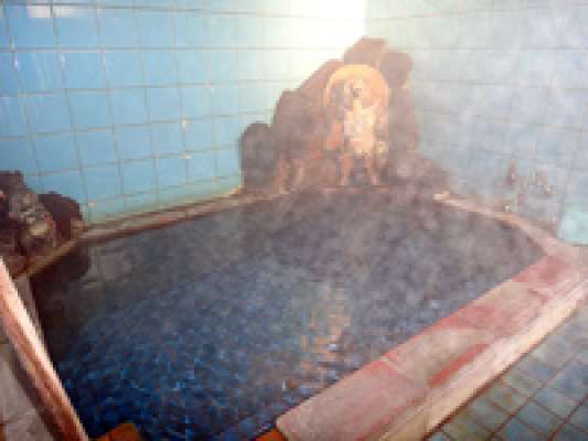 帰宅前には無料で温泉にも入れる