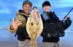  肉厚で超絶美味な【寒ビラメ】狙いで〝奇跡のツ抜け〟！年末年始はサーフの釣りが熱い！