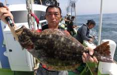 千葉県・銚子沖、真夏の熱いヒラメシーズンが開幕！！