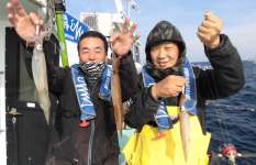 駿河湾・石花海の大型ヤリイカで初釣りを堪能しよう！
