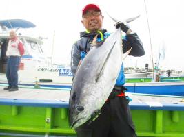 いよいよコマセで攻めるぞ！　相模湾のキハダマグロ