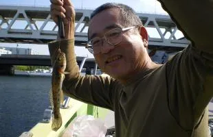 横浜・鶴見川河口で“江戸前”のハゼ釣り満喫！
