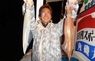 駿河湾・大瀬崎沖の「夜のヤリイカ」開幕