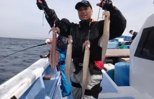 桜前線北上、 “春ヤリイカ” 茨城県・鹿島南沖で爆釣！！