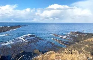 北海道・寿都町、弁慶岬のメタルジグで狙うホッケ、大サバ!