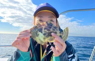 神奈川県・葉山、プレジャーボートでカワハギ＆ティップラン！