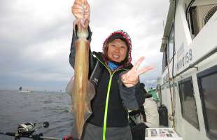 駿河湾・石花海のヤリイカ、“パラソル”級に期待！！