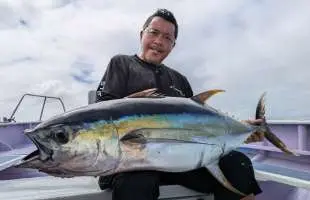 ドラグフルロック、スタンディングでの〝巨大魚〟釣り集団の「ばんちょ！」が登場！