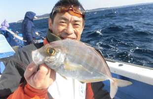 千葉県・洲崎沖、カイワリ五目で“冬の美味魚”を満喫！