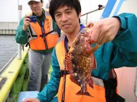夏の最盛期突入! 東京湾の浅場カサゴが入れ食い