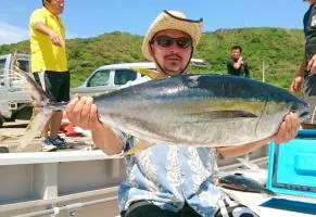 飯岡沖でカツオ・キハダ絶好調！