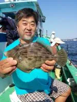 先発隊魚群リーチ！ 亀城根（かめぎね）でカワハギ待機中！