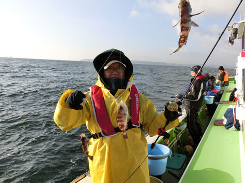 神奈川県 金沢八景沖で春を釣る ショート メバル 釣りビジョン マガジン 釣りビジョン