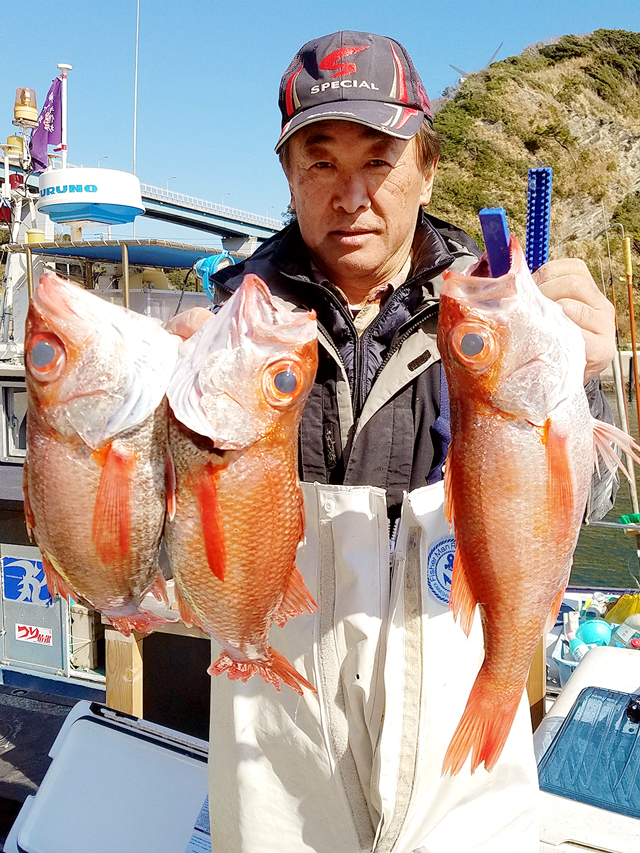 城ケ島沖の中深場五目はアカ クロムツが連発 釣りビジョン マガジン 釣りビジョン