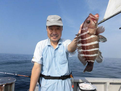 右舷大ドモでも嬉しいゲストのマハタ