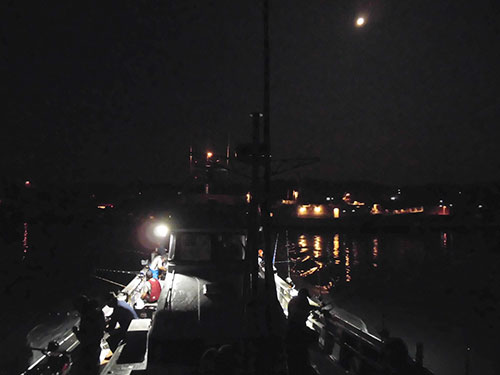 夜明け前の駿河湾へ出船!