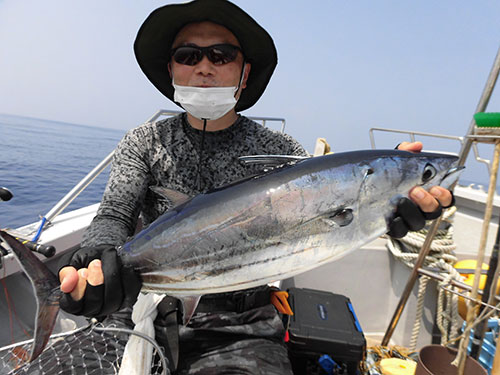 粘りの釣りで竿頭!