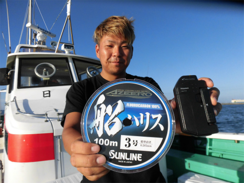 「リーダー結びますよ」上乗り役の山縣翔太船長