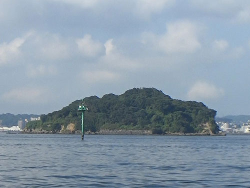 猿島の沖合いを狙った